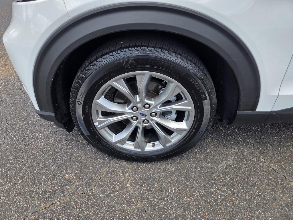 used 2024 Ford Explorer car, priced at $37,800