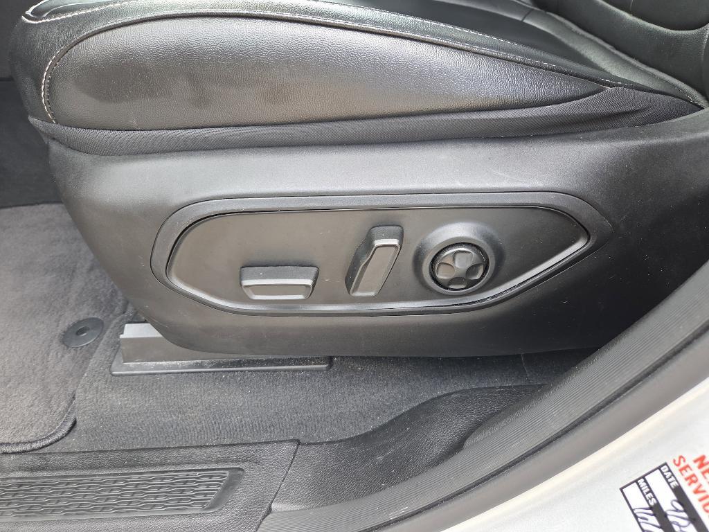 used 2024 Jeep Grand Cherokee car, priced at $34,925