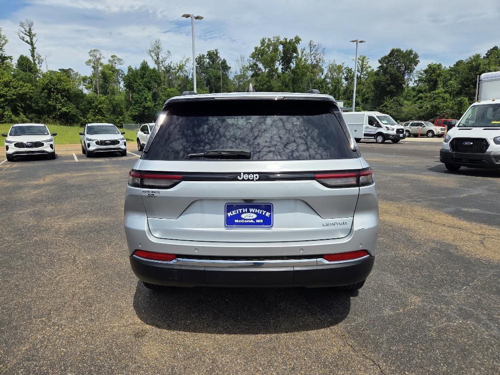 used 2024 Jeep Grand Cherokee car, priced at $34,925