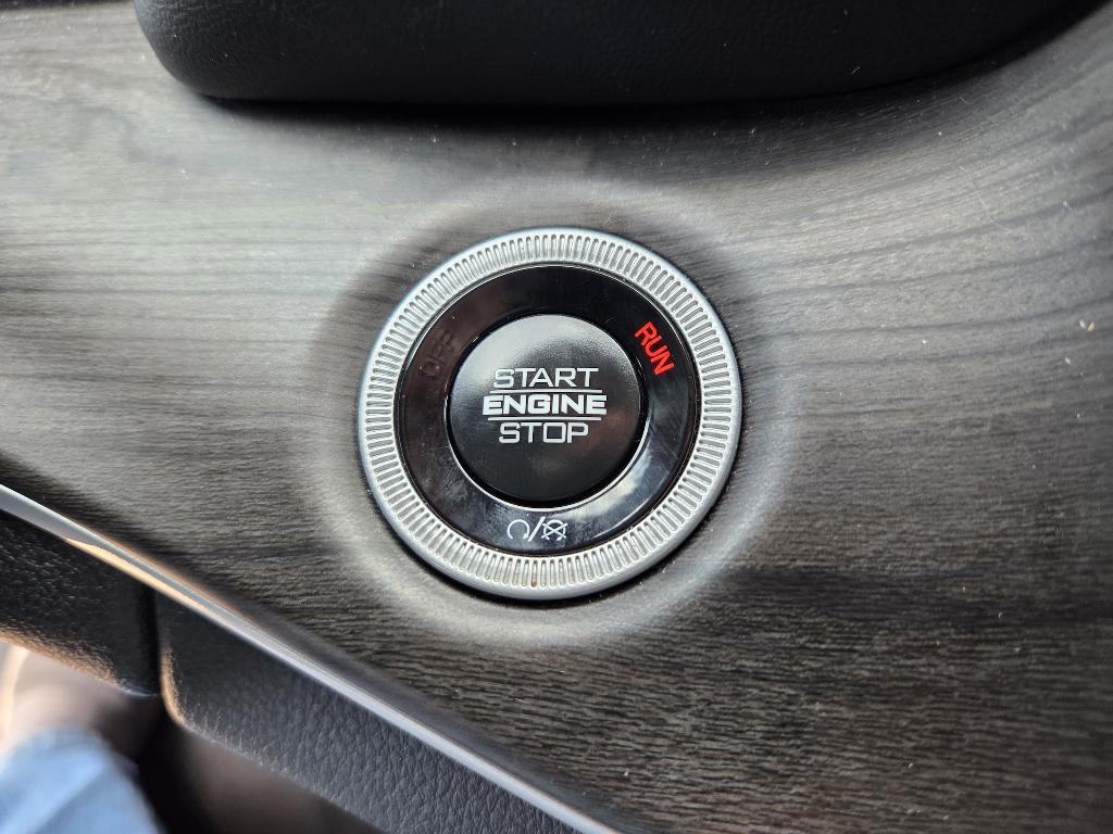 used 2024 Jeep Grand Cherokee car, priced at $34,925