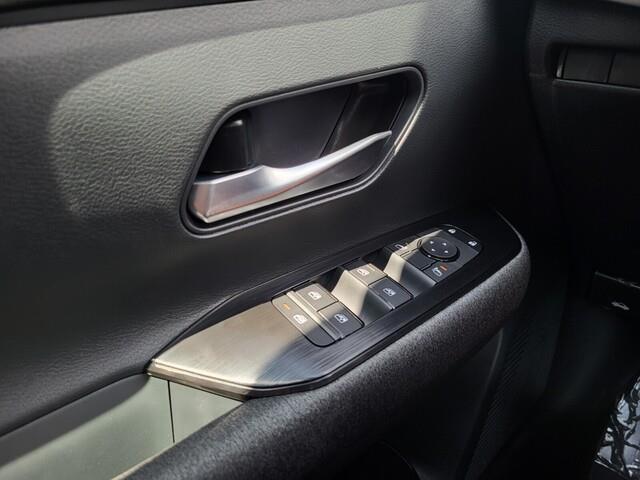 new 2025 Nissan Kicks car, priced at $24,174