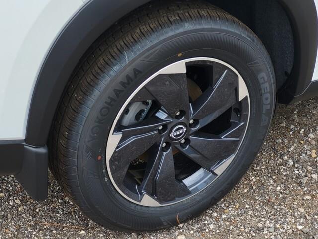 new 2025 Nissan Rogue car, priced at $32,808