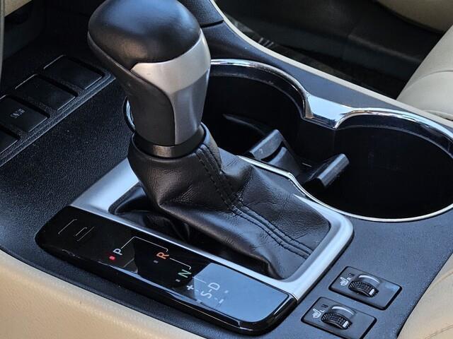 used 2019 Toyota Highlander car, priced at $26,911
