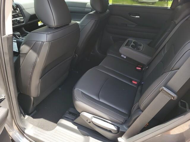 new 2025 Nissan Pathfinder car, priced at $43,939