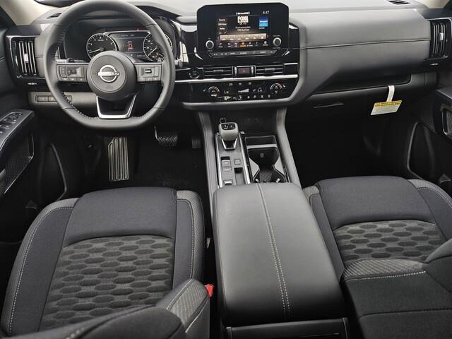 new 2025 Nissan Pathfinder car, priced at $38,104