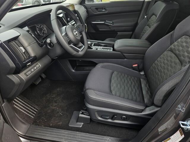 new 2025 Nissan Pathfinder car, priced at $38,104