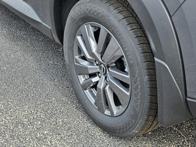 new 2025 Nissan Pathfinder car, priced at $38,104