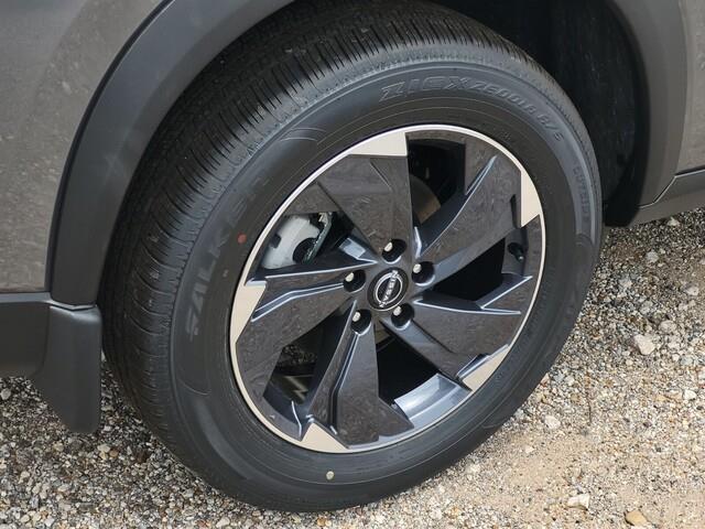 new 2025 Nissan Rogue car, priced at $30,613