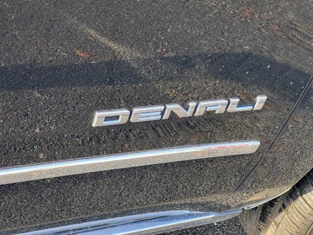 used 2019 GMC Yukon car, priced at $33,530