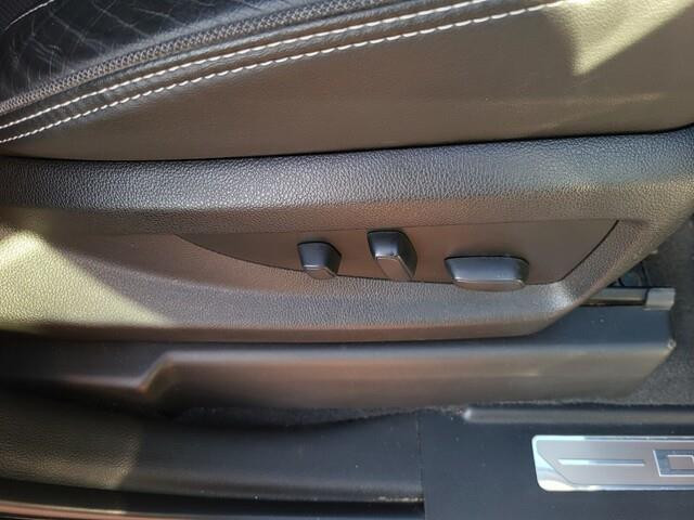 used 2019 GMC Yukon car, priced at $33,530