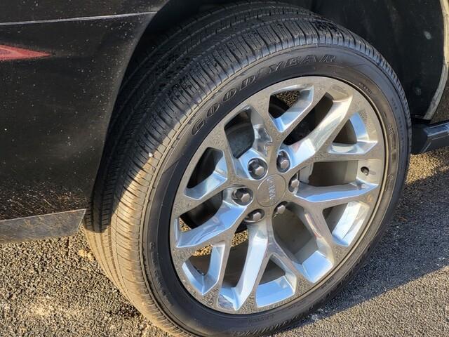 used 2019 GMC Yukon car, priced at $33,530