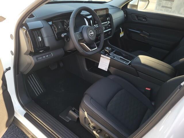 new 2025 Nissan Pathfinder car, priced at $33,780