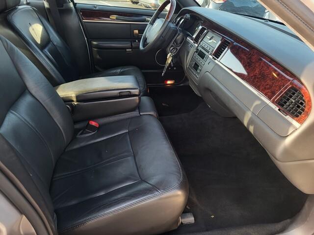 used 2010 Lincoln Town Car car, priced at $13,499