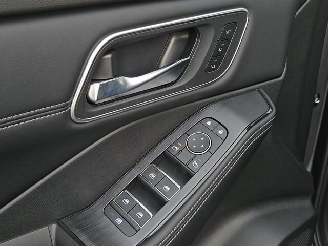 new 2025 Nissan Rogue car, priced at $36,728