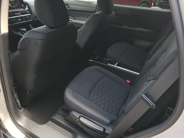 new 2025 Nissan Pathfinder car, priced at $40,487