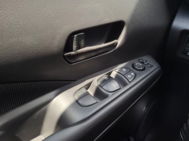 new 2025 Nissan Kicks car, priced at $21,994