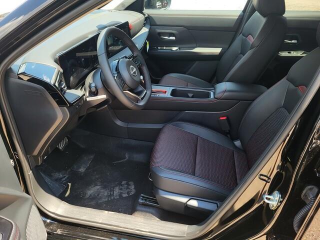 new 2025 Nissan Kicks car, priced at $24,871