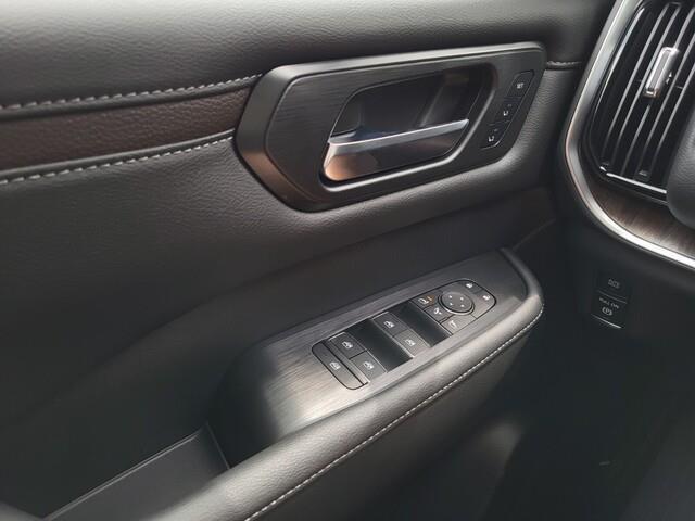 new 2025 Nissan Armada car, priced at $70,293
