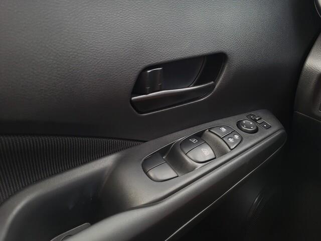 new 2025 Nissan Kicks car, priced at $22,003