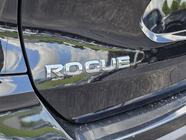 used 2019 Nissan Rogue car, priced at $19,677