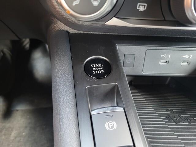 new 2025 Nissan Kicks car, priced at $24,790