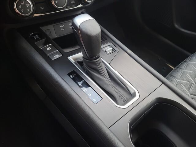 new 2025 Nissan Kicks car, priced at $24,004