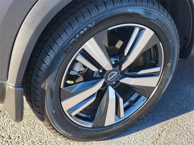 used 2022 Nissan Rogue car, priced at $23,995