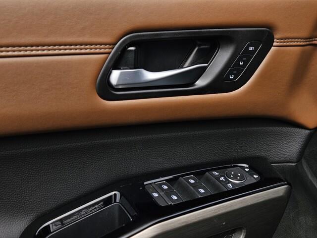 new 2025 Nissan Pathfinder car, priced at $47,124