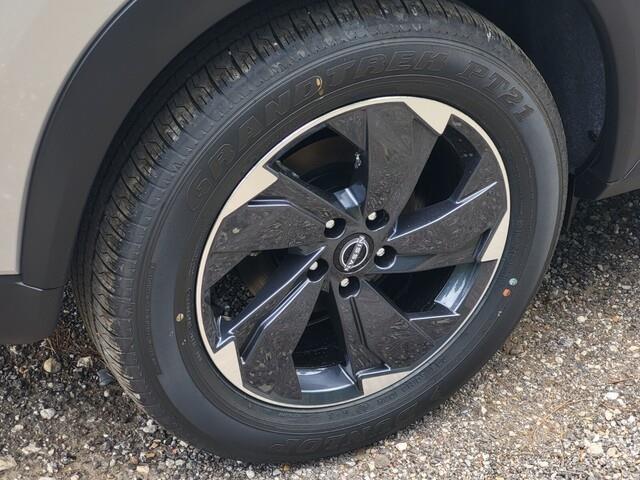 new 2025 Nissan Rogue car, priced at $33,262