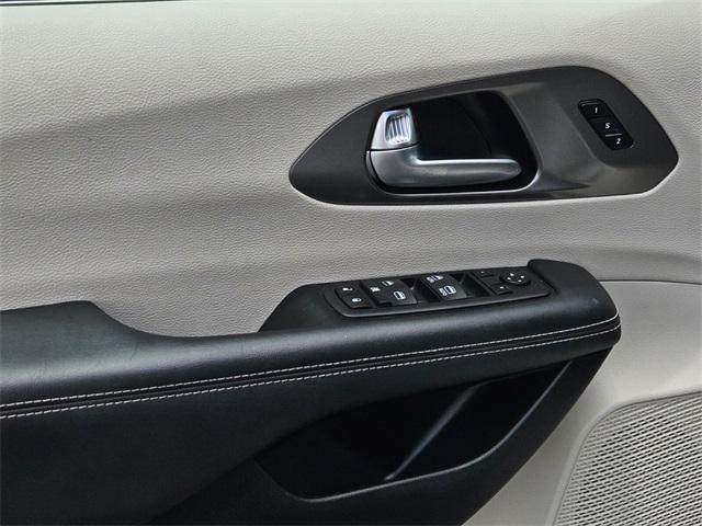 used 2023 Chrysler Pacifica car, priced at $25,471