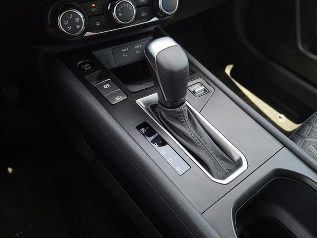 new 2025 Nissan Kicks car, priced at $24,065