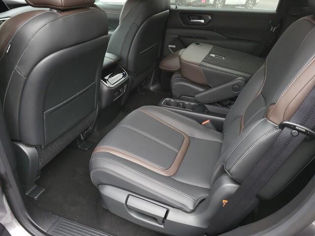 new 2025 Nissan Armada car, priced at $60,012