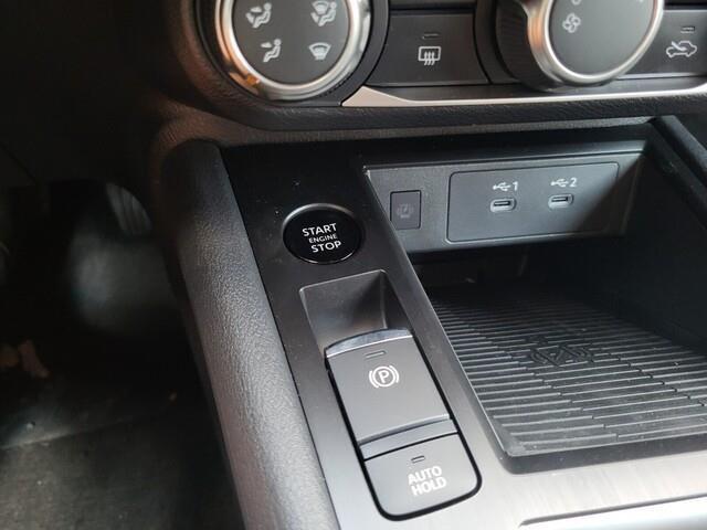 new 2025 Nissan Kicks car, priced at $22,776