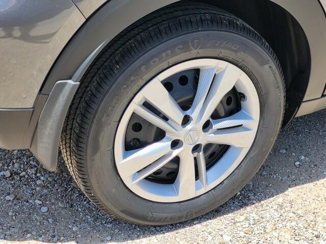 new 2025 Nissan Kicks car, priced at $19,215