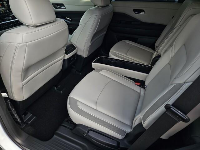 new 2025 Nissan Pathfinder car, priced at $44,291