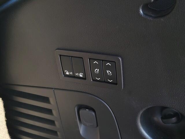 used 2022 GMC Yukon car, priced at $54,999