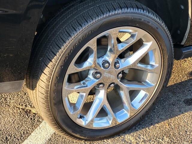 used 2022 GMC Yukon car, priced at $54,999