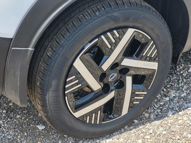 new 2025 Nissan Kicks car, priced at $23,024