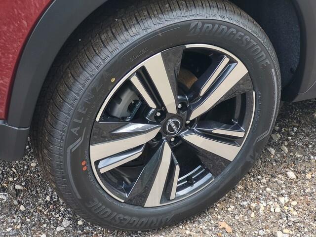 new 2025 Nissan Rogue car, priced at $42,592