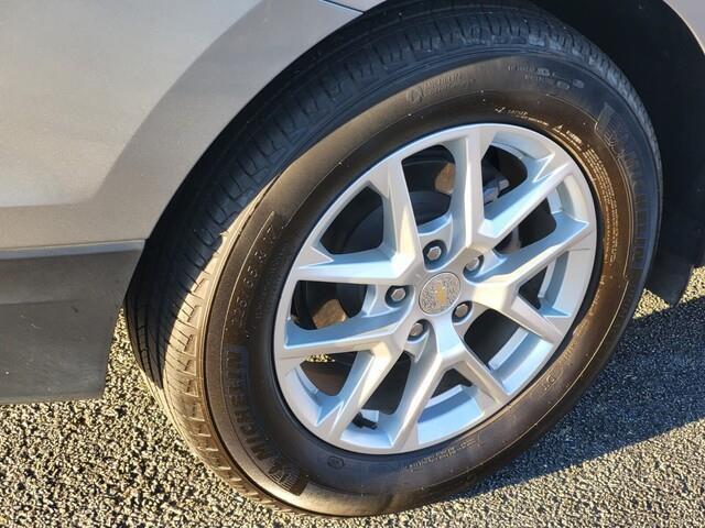 used 2023 Chevrolet Equinox car, priced at $21,699