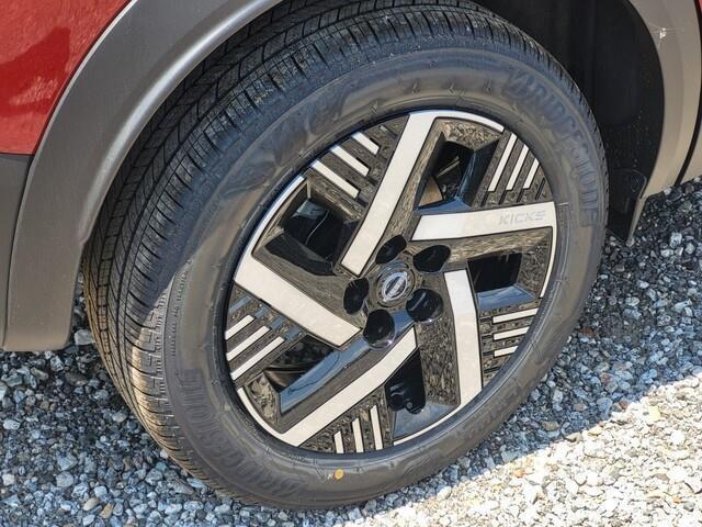 new 2025 Nissan Kicks car, priced at $22,604