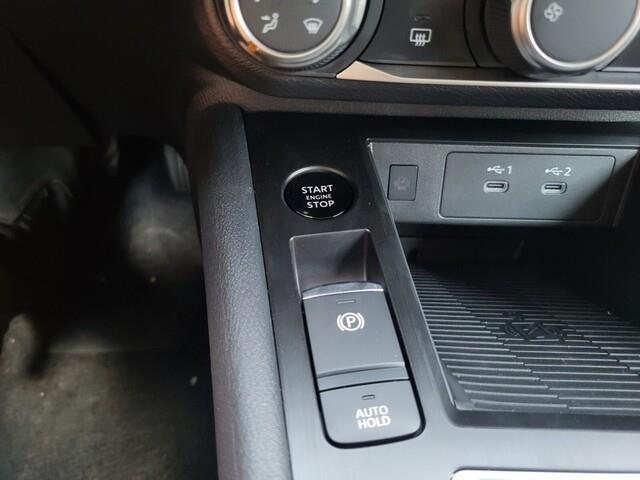 new 2025 Nissan Kicks car, priced at $22,604