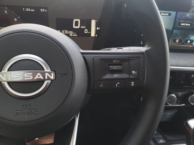 new 2025 Nissan Kicks car, priced at $22,604