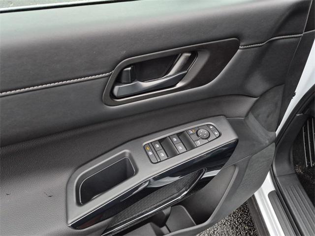 new 2025 Nissan Pathfinder car, priced at $34,880