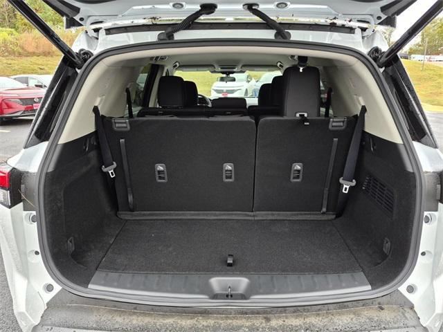 new 2025 Nissan Pathfinder car, priced at $34,880