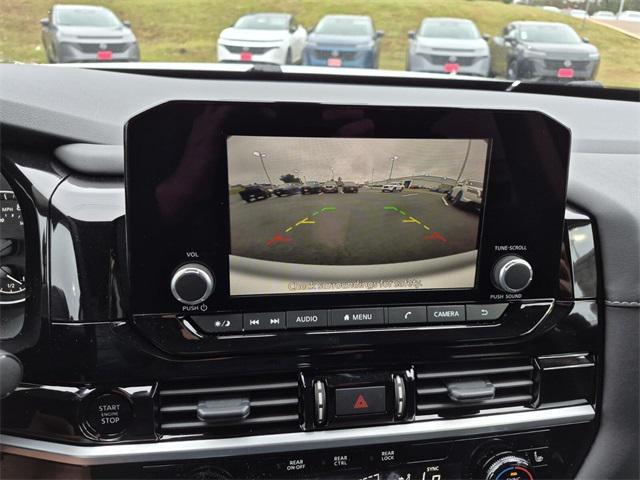 new 2025 Nissan Pathfinder car, priced at $34,880