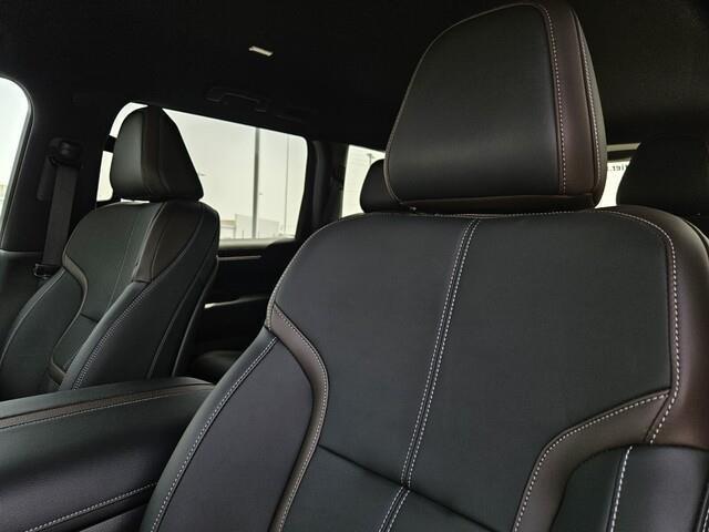 new 2025 Nissan Armada car, priced at $68,903