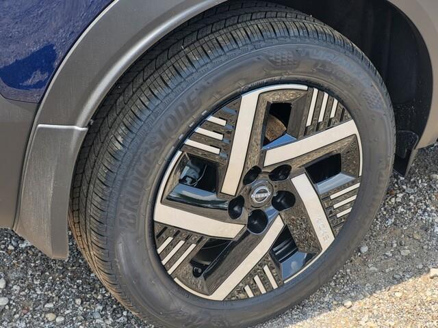 new 2025 Nissan Kicks car, priced at $23,820