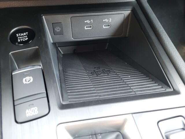 new 2025 Nissan Kicks car, priced at $22,956