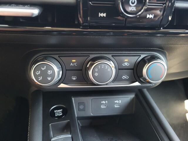 new 2025 Nissan Kicks car, priced at $24,032